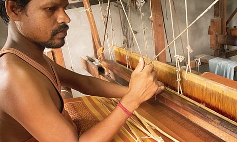 Nuapatana stole weaving | (Pic: Label Utpatti)