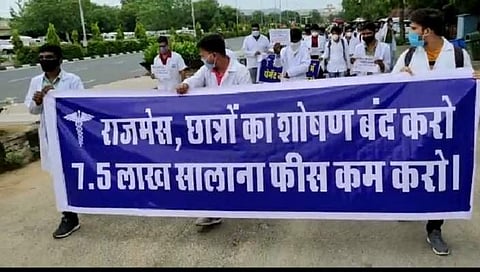 Protest by Rajasthan medical students over management quota seats | (Pic: Sourced)