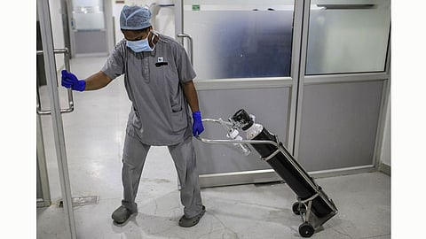 oxygen cylinder