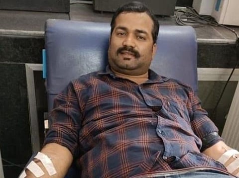 माणुसकी महत्त्वाची; रुग्णाचे प्राण वाचवण्यासाठी त्याने तोडला रोजा