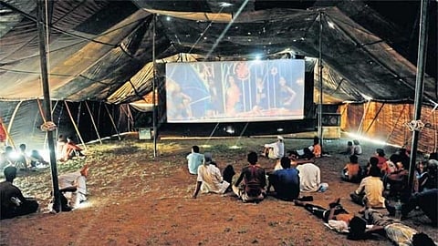याल तर हसाल न याल तर फसाल! टुरिंग टॉकीजची टूर टूर पडद्याआड