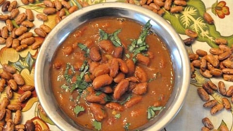 शिल्लक राहिलेल्या राजमाला फेकून देऊ नका त्यापासून बनवा स्वादिष्ट पदार्थ