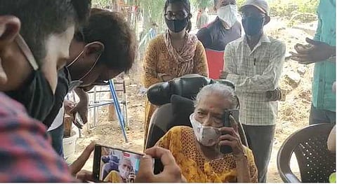 राज ठाकरेंचा विद्यार्थी धर्म! शिक्षिकेला दिला मदतीचा हात