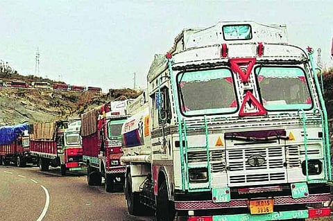 एलसीबी कर्मचाऱ्यांवर आरोप करणाऱ्या ट्रान्सपोर्ट संचालकाची चौकशी