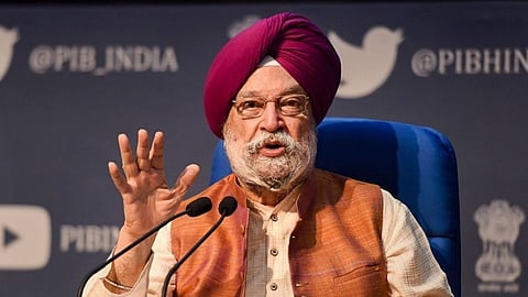 सरकारकडे लशीसाठी पुरेसे पैसे; केंद्राने सांगितलं सेंट्रल व्हिस्टा का गरजेचं?
