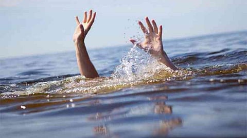 Jalgaon News : तापी नदीत बुडून 2 तरुणांचा मृत्यू
