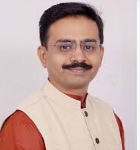 अॅड. राजीव सातव