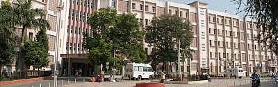 बाह्यरुग्ण बंद असताना एंजिओप्लास्टी; डॉक्टरांनी मरणाच्या दारातून काढले बाहेर