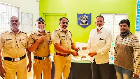 पोलिसांना CSR फंडातून 4 लाखांची मदत; स्वप्निल पाटील यांच्या प्रयत्नाला यश