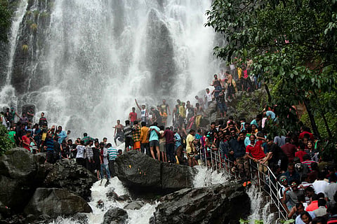 सावधान! यंदाही आंबोली पर्यटनाला जाणार असाल तर होणार कारवाई