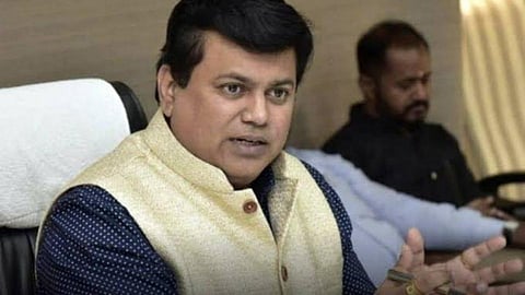 'नाणार रिफायनरी होणार नाही; शिवसेना स्थानिकांसोबत कायम'