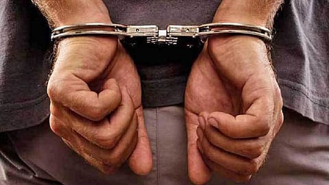 Police arrested 2 private detectives who were monitoring a woman in Pune