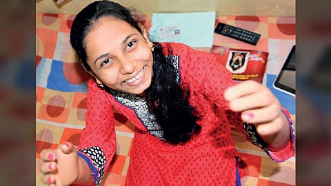 मोनिका मोरेचे हात प्रत्यारोपण यशस्वी; दोन्ही हातांना संवेदना