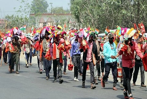 कोरोना काळात कावड यात्रेला परवानगी; SC ने केंद्राकडे मागितलं स्पष्टीकरण