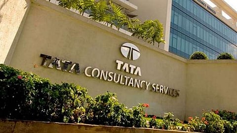 मोठी संधी! यंदा TCS कंपनी करणार 40 हजारहून अधिक फ्रेशर्सची नियुक्ती