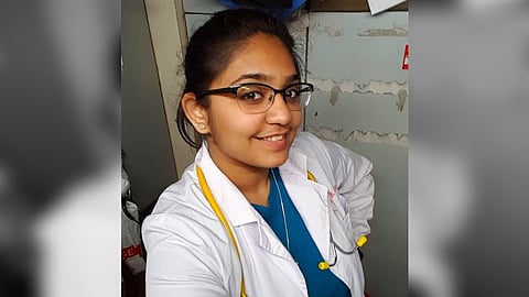 मुंबईतील महिला डॅाक्टरला लसीकरणानंतर दोनवेळा कोरोनाची बाधा