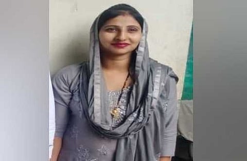 सोनिया