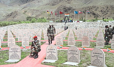Kargil Vijay Divas : 54 ठिकाणची पाकची घुसखोरी मोडून काढली
