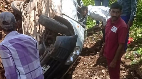 महाबळेश्वर तापोळा रस्त्यावर अपघात! तीन शिक्षक गंभीर जखमी