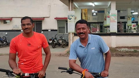 यवतमाळातील दोन सायकलस्वारांचा मनाली-लेह लदाख सायकलने प्रवास!