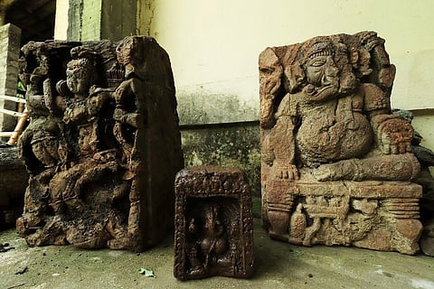 ओडिशात सापडले प्राचीन मंदिराचे अवशेष; दोन डझन जुन्या मूर्तींचा समावेश