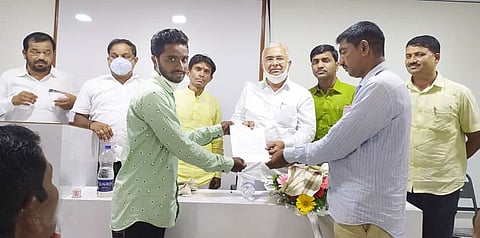 आण्णासाहेब महामंडळ कर्ज प्रकरण त्रुटी