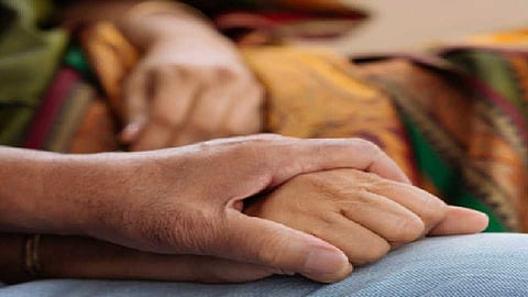 'गर्लफ्रेंडसोबत अफेअर तोडतो', पत्नीने मुलाच्या हत्येत नवऱ्याला दिली साथ