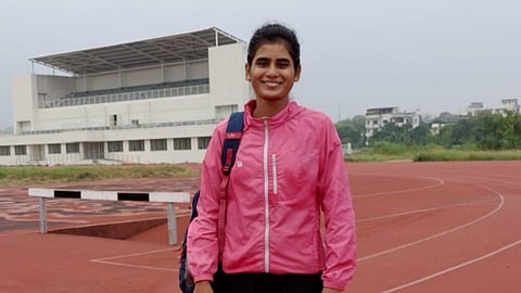 गरिबीवर मात करीत दोहतरे करतेय स्वप्नांचा जिद्दीने पाठलाग!