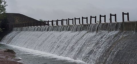 मनमाड : अखेर वाघदर्डी धरण ओव्हरफ्लो