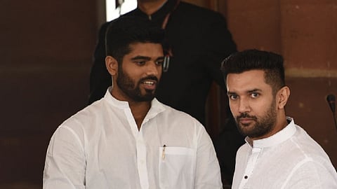 LJP खासदार प्रिन्स यांच्याविरोधात बलात्काराचा गुन्हा