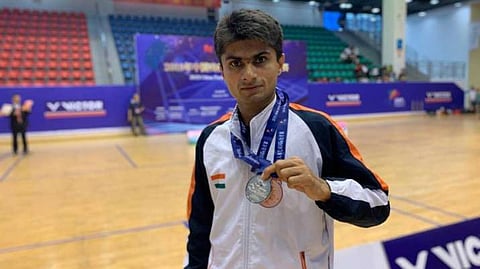 Paralympic : भारताचे सुवर्णस्वप्न भंगलं, सुहास यथिराजला रौप्य