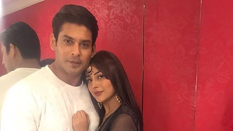 सिद्धार्थच्या निधनाचे वृत्त कळताच शहनाज गिलने सोडलं शूटिंग