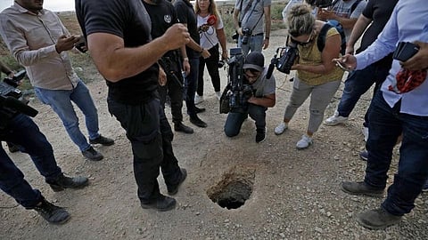 Six Palestinian Escape