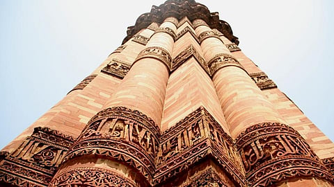 Construction of Qutub Minar to see the changing direction of the sun