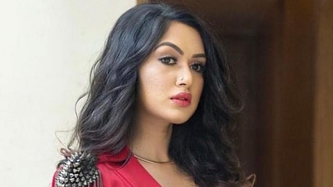 सॅनिटरी पॅडमध्ये ड्रग्ज लपवलं, व्हिडिओ व्हायरल; मुनमुनचं नाव चर्चेत