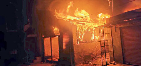 भिंगारमध्ये आगीचे तांडव
