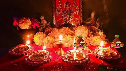 Diwali Festival 2021: कोण आहे अलक्ष्मी? का करतात तिचे निस्सारण?