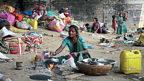 यांचीही दिवाळी गोड व्हावी...!
