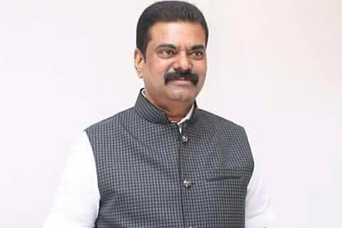 झेडपीच्या जादा अधिकाराबाबत चर्चा करू
