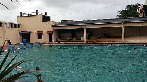 रत्नागिरी : जलतरण तलावा खुला, जलतरणपटूंची पाठ