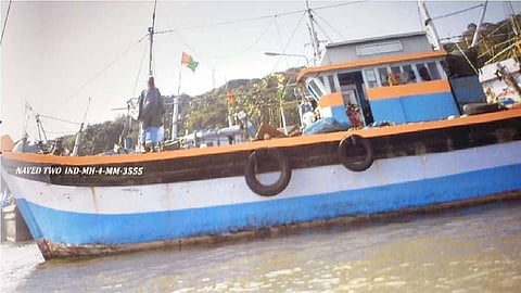 नवेद नौका