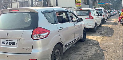मुंबई - गोवा महामार्गावर लागल्या वाहनांच्या रांगा