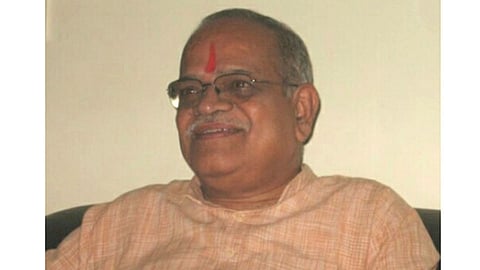 Dr Ratnakar Mahajan