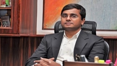 सकाळी सात ते रात्री दहापर्यंत लसीकरण; जिल्हाधिकारी राहुल रेखावार