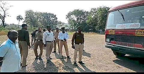 Police raids Arrangements run st bus stop the police camp Format