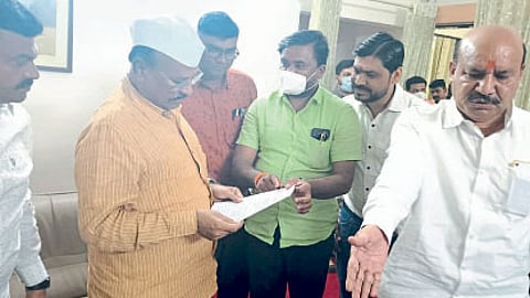 Resolve pending teacher demands