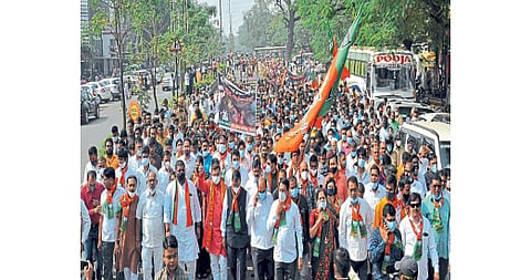 भाजपचे शक्तिप्रदर्शन, शिवसेना अस्वस्थ!