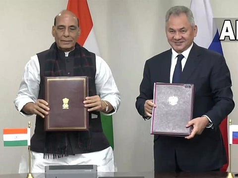 अमेठीत तयार होणार AK 203 रायफल; 10 वर्षांचा करार