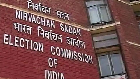 कोरोनाच्या पार्श्वभूमीवर निवडणूक आयोग अॅक्शन मोडवर!