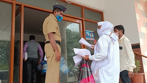 Corona Restriction In Hingoli